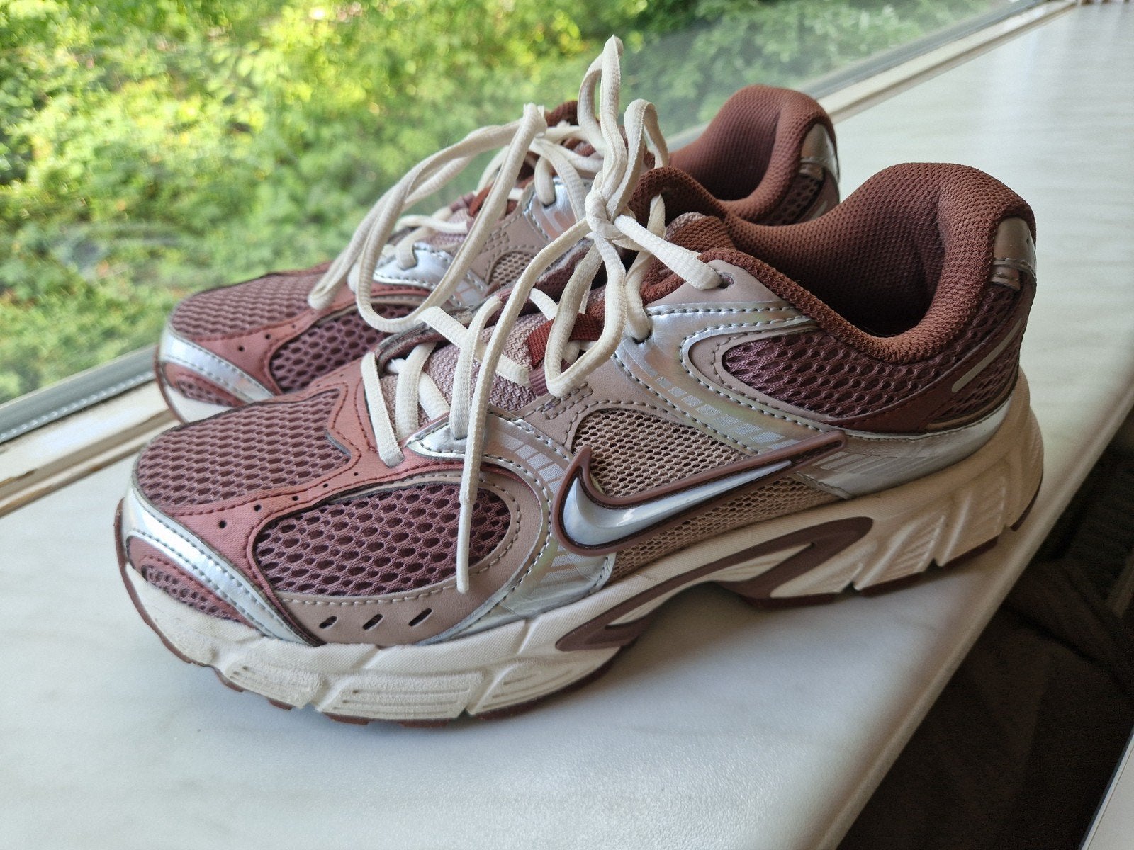 Nike woman sneakers V5 39, Sport en Fitness, Loopsport en Atletiek, Ophalen of Verzenden, Hardloopschoenen, Nike