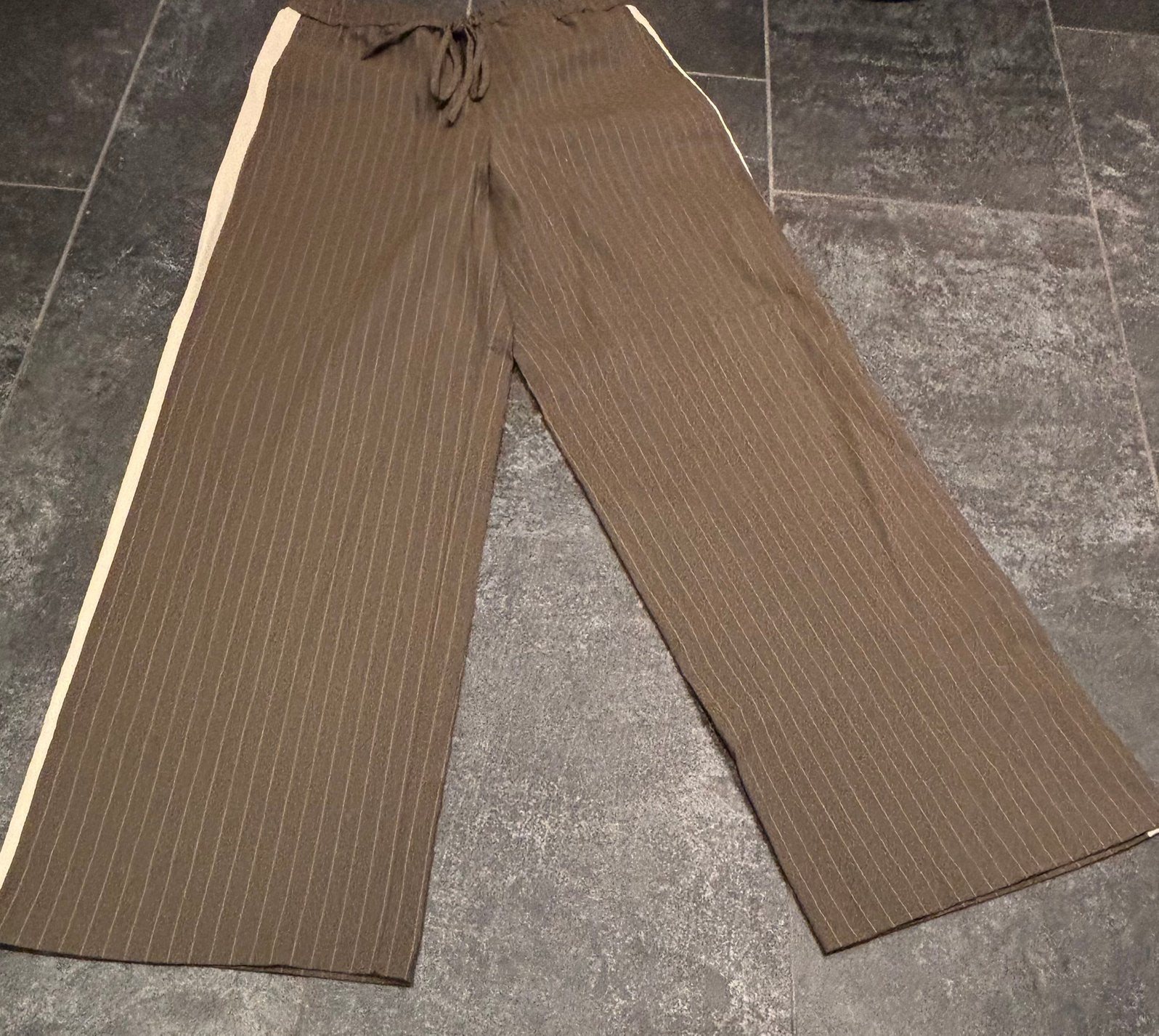 Zara broek maat xs nieuw, Kleding | Dames, Broeken en Pantalons, Mi, Zo goed als nieuw, Mi, Maat 34 (XS) of kleiner