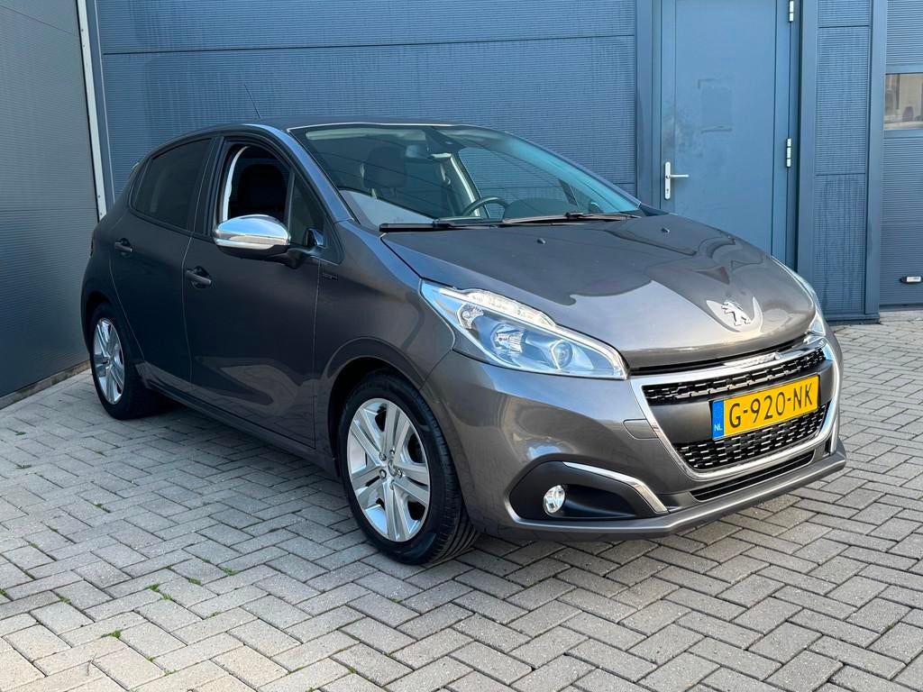 Peugeot 208 1.2 PureTech Signature / Navi / Nap, Euro 6, 1199 cc, Origineel Nederlands, Bedrijf