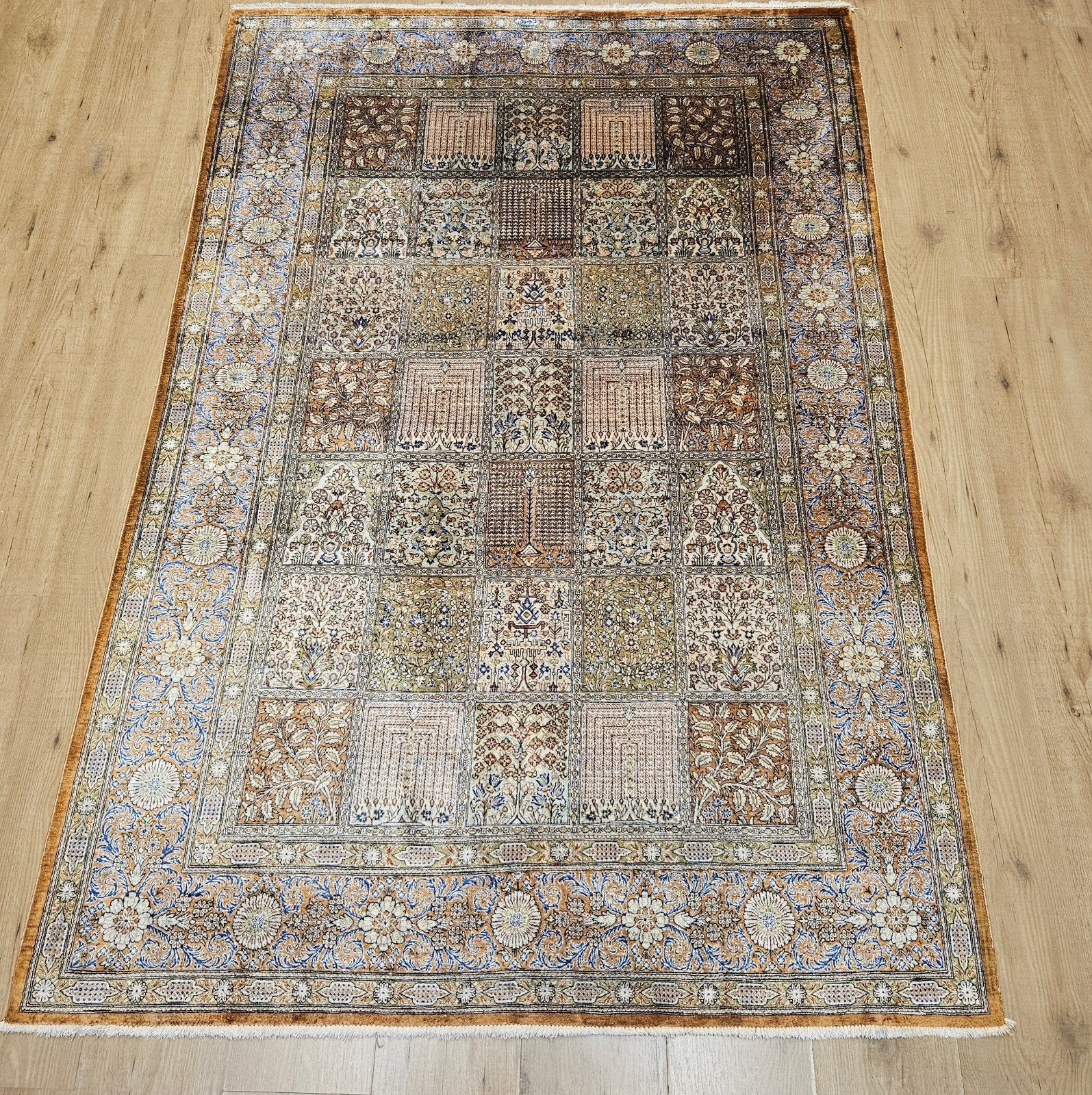 Vintage handgeknoopt perzisch tapijt ghom zijde 200x134, Info@SlatsAntiek.nl, Tweedehands, 100 tot 150 cm, Geel