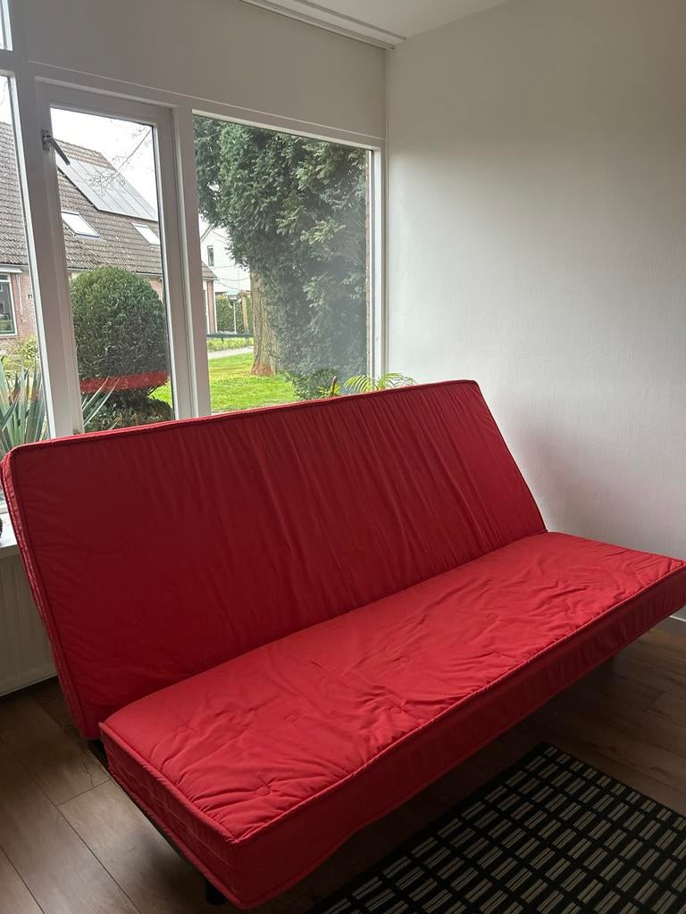 Rode slaapbank, Huis en Inrichting, Ophalen, Overige materialen, Gebruikt, 150 tot 200 cm