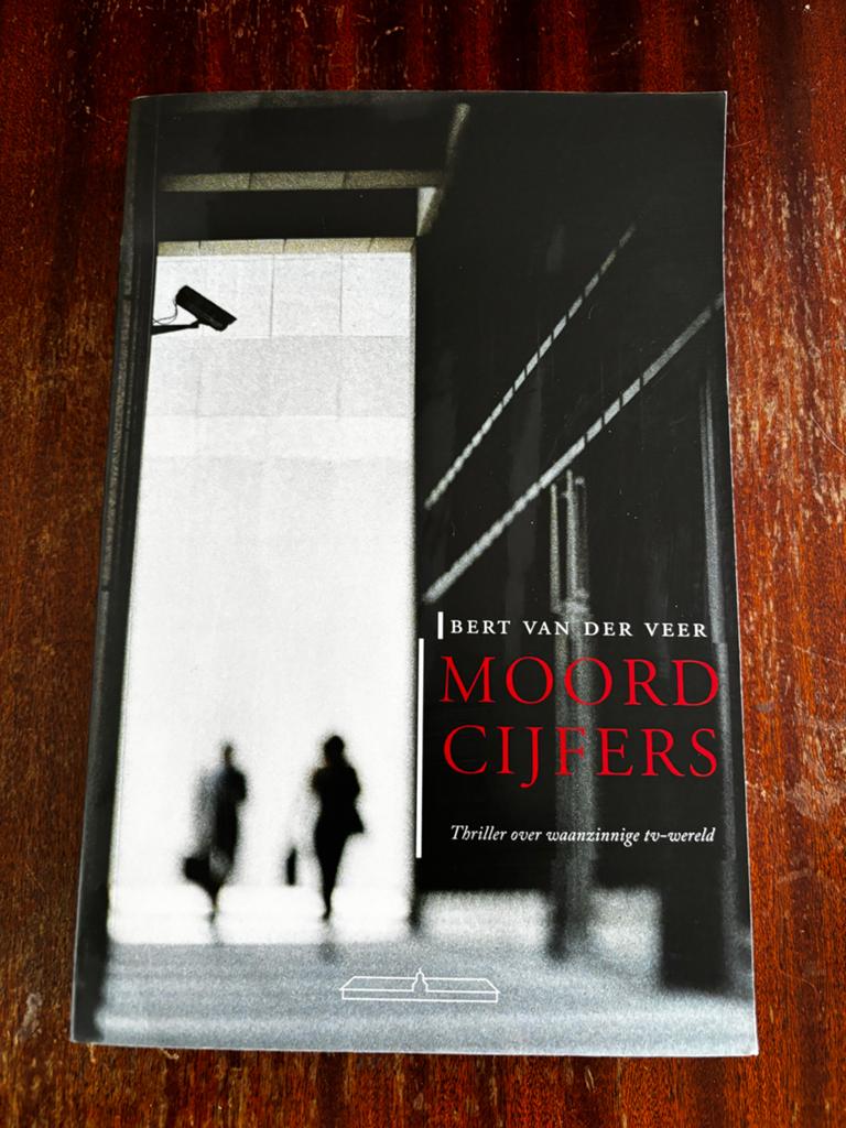 Moord Cijfers - Bert van der Veer (Thriller), Ophalen of Verzenden, Zo goed als nieuw, Nederland