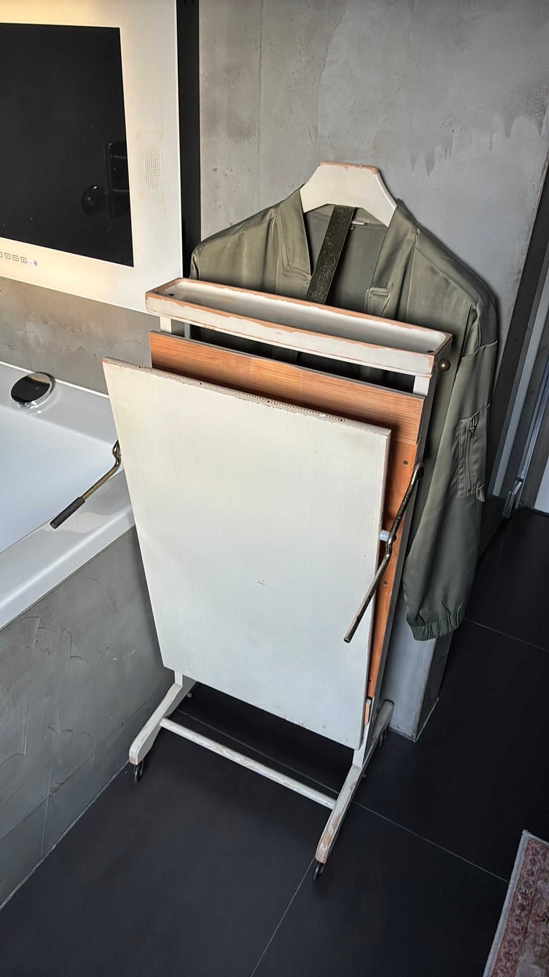 Vintage dressboy German Pressmaster Valet van Windsor, Huis en Inrichting, Woonaccessoires | Kapstokken, Ophalen, Gebruikt, 100 tot 150 cm