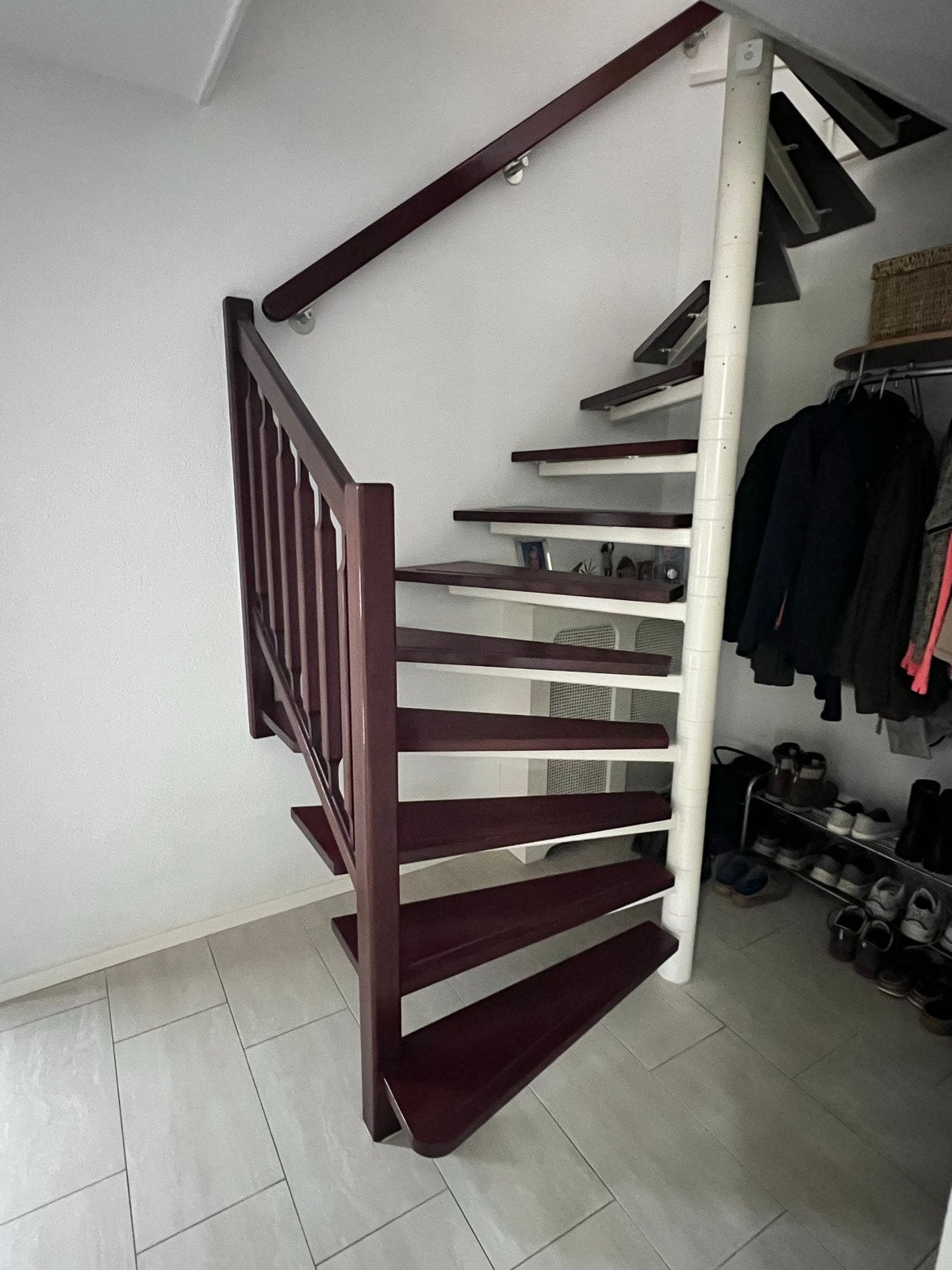 Twee gekoppelde spiltrappen en/of halfslagtrappen, Doe-het-zelf en Verbouw, Ladders en Trappen, Ophalen, Gebruikt, Trap, 2 tot 4 meter