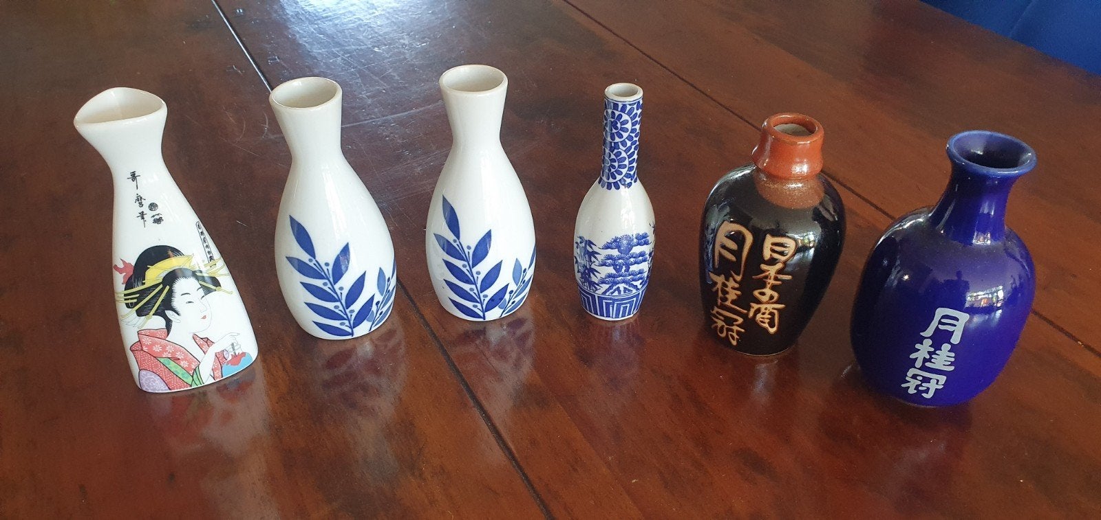 6x Japanse aardewerken sake flesjes - diverse designs, Ophalen of Verzenden