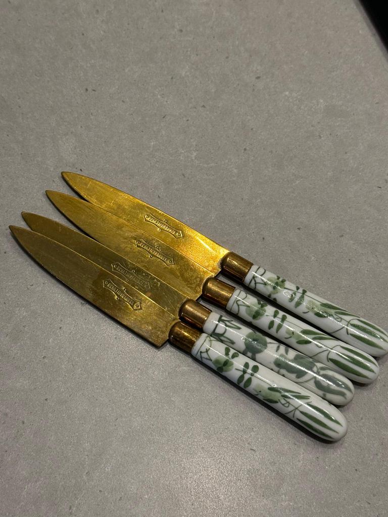 Vintage Uchatiusbronce mesjes met porseleinen handvat, Antiek en Kunst, Antiek | Bestek, Ophalen