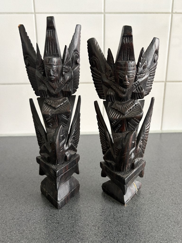 2 Handgesneden houten Garuda Vogels, Ophalen of Verzenden, Handgemaakt, Beeld, Hout