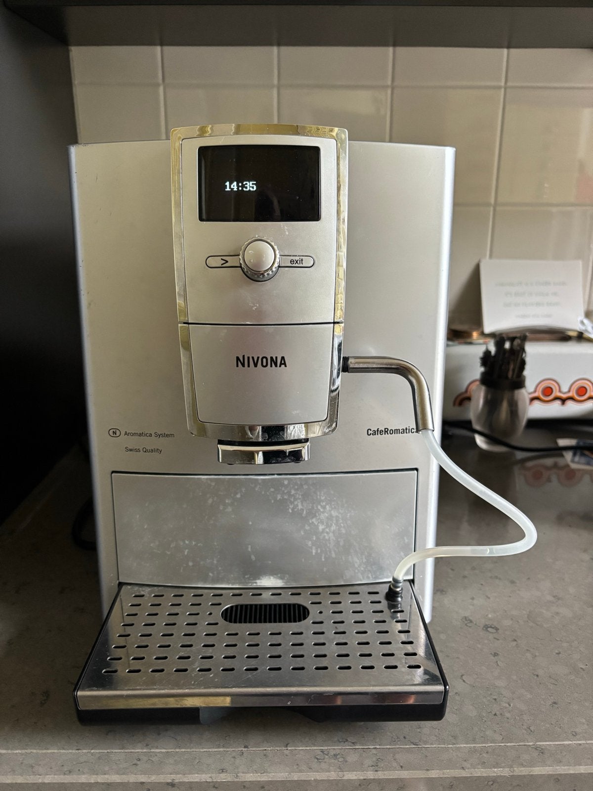 Nivona CafeRomatica 850 - volautomatische koffiemachine, Witgoed en Apparatuur, Koffiezetapparaten, Ophalen, Afneembaar waterreservoir
