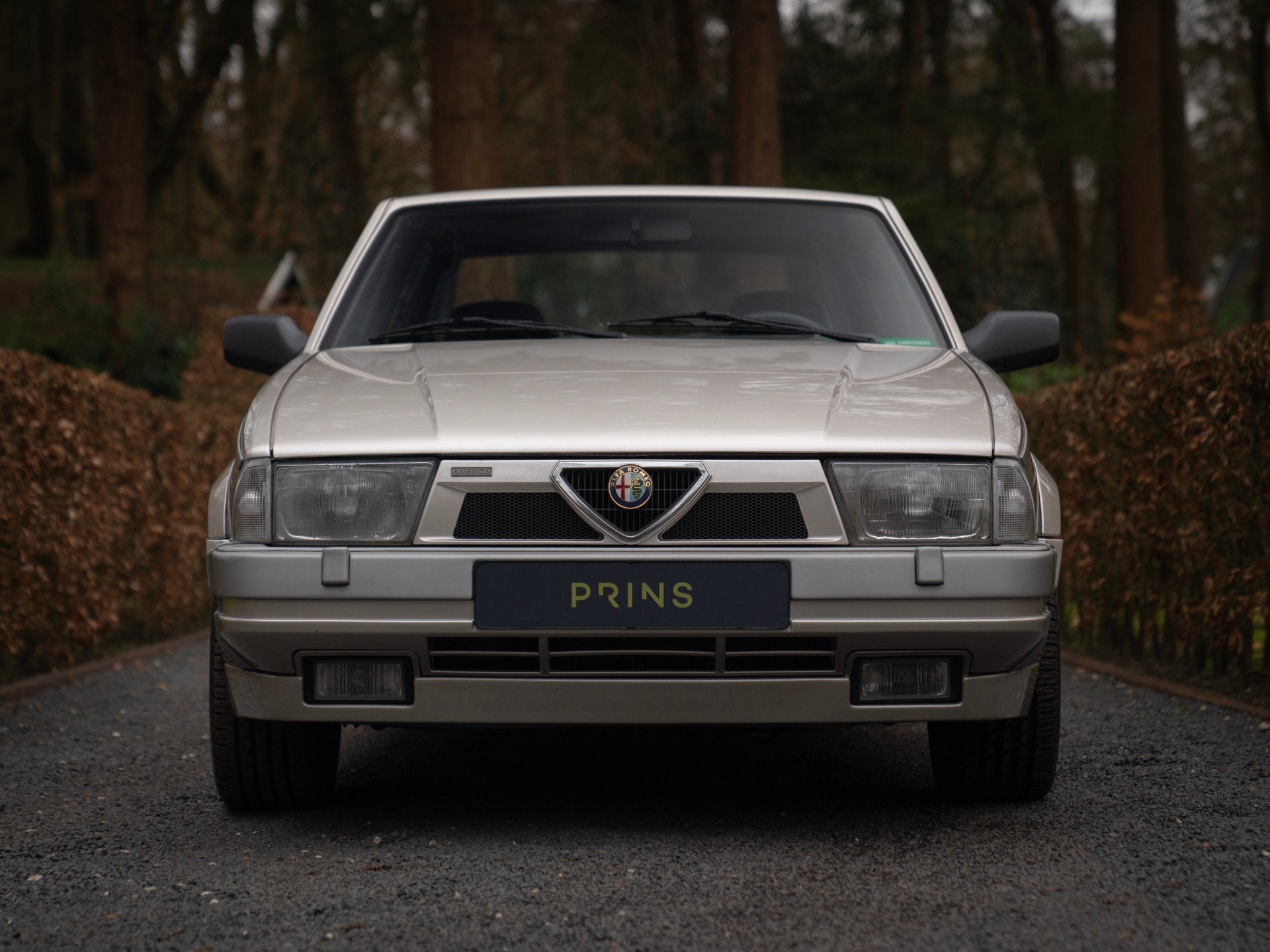 Alfa Romeo 75 3.0 V6 America (bj 1989), foto 2