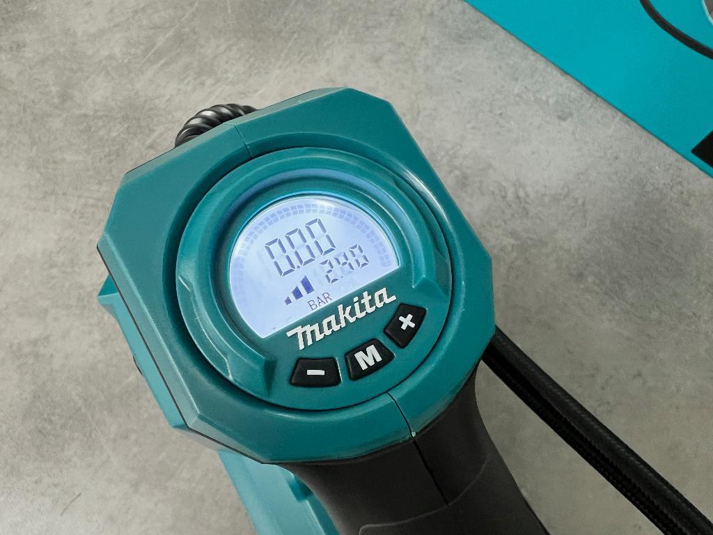 Makita DMP181Z 18V accu LXT Bandenpomp 11,1 bar Autostop LED, Auto diversen, Onderhoudsmiddelen, Ophalen of Verzenden