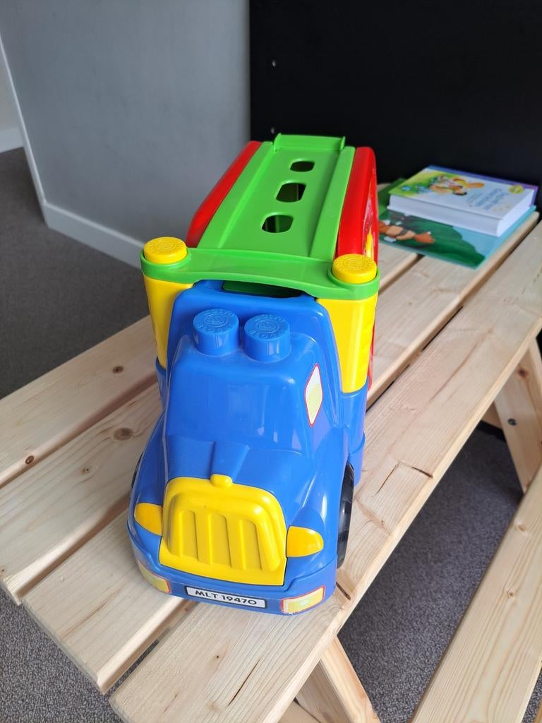 Leuke kleurrijke vrachtwagen voor uren speelplezier, Ophalen of Verzenden