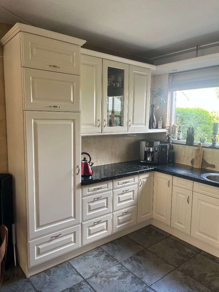 keuken compleet (landelijk roomwit, graniet blad), Ophalen, Gebruikt, Graniet of Steen