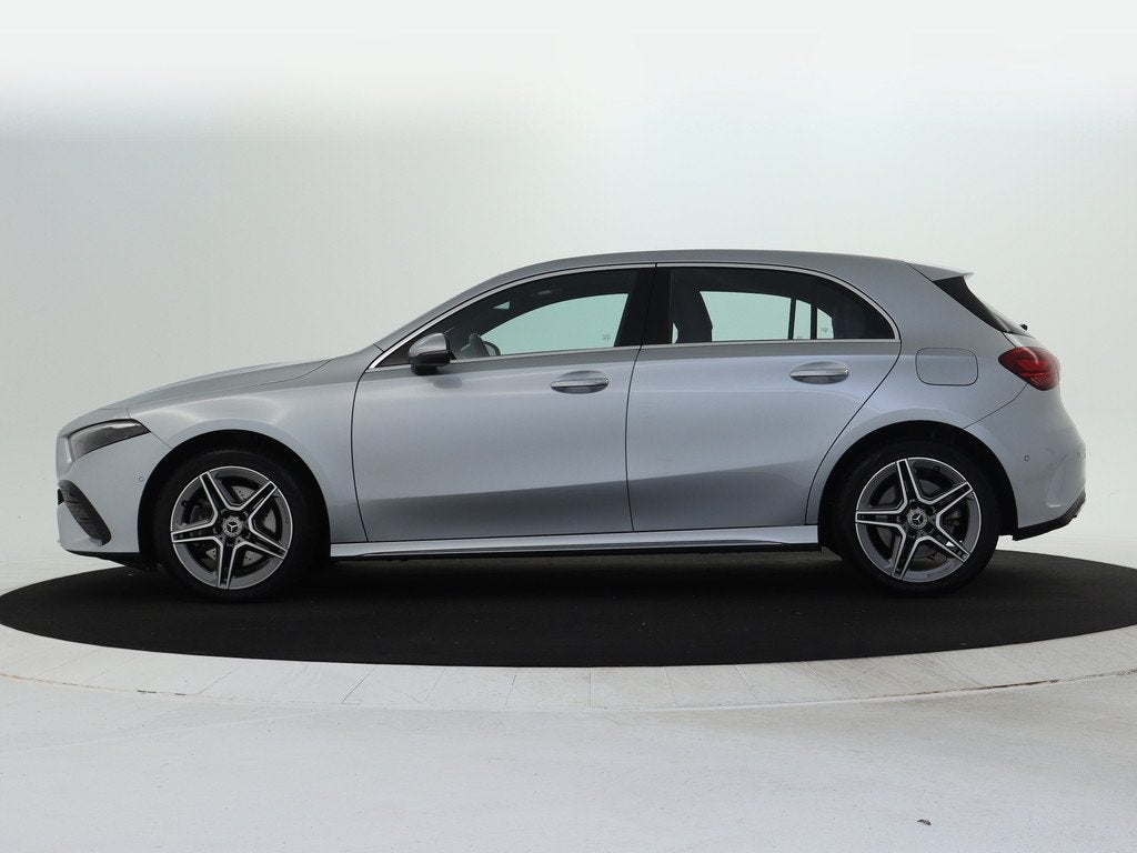 Mercedes-Benz A-Klasse 250 e Plug-In Hybride AMG Sportpakket, Auto's, Mercedes-Benz, 12 maanden, Gebruikt, 15 kWh, Bedrijf
