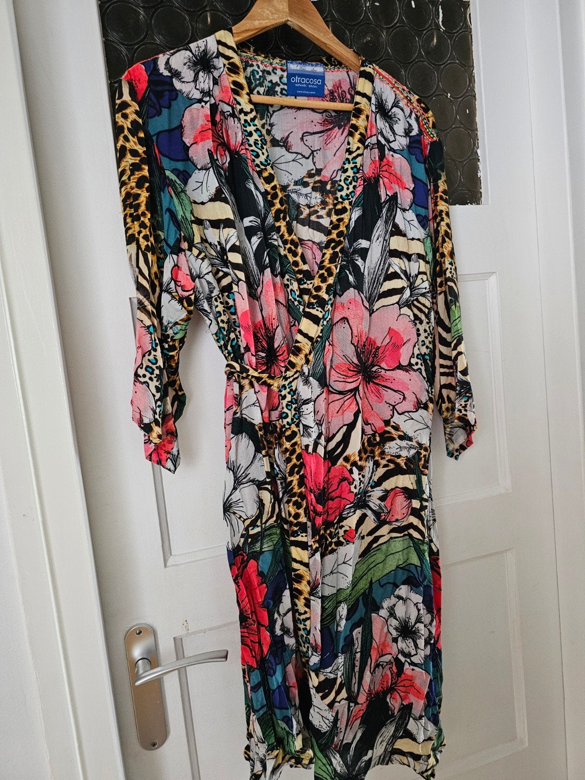 Otracosa Kimono Jurk Bloemenprint & Panterprint Maat M, Meerkleurig, Zo goed als nieuw, Otracosa, Onder de knie