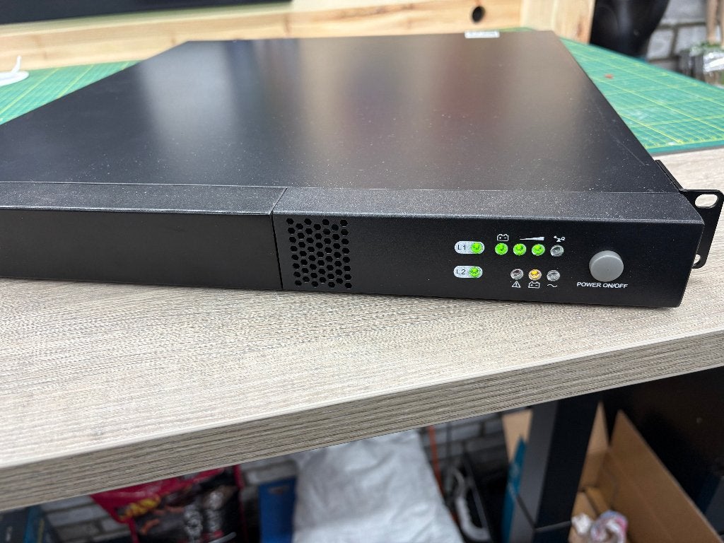 FSP Compact 1U 1K UPS 1000VA 800W – 19” Rackmount UPS, Ophalen, Gebruikt