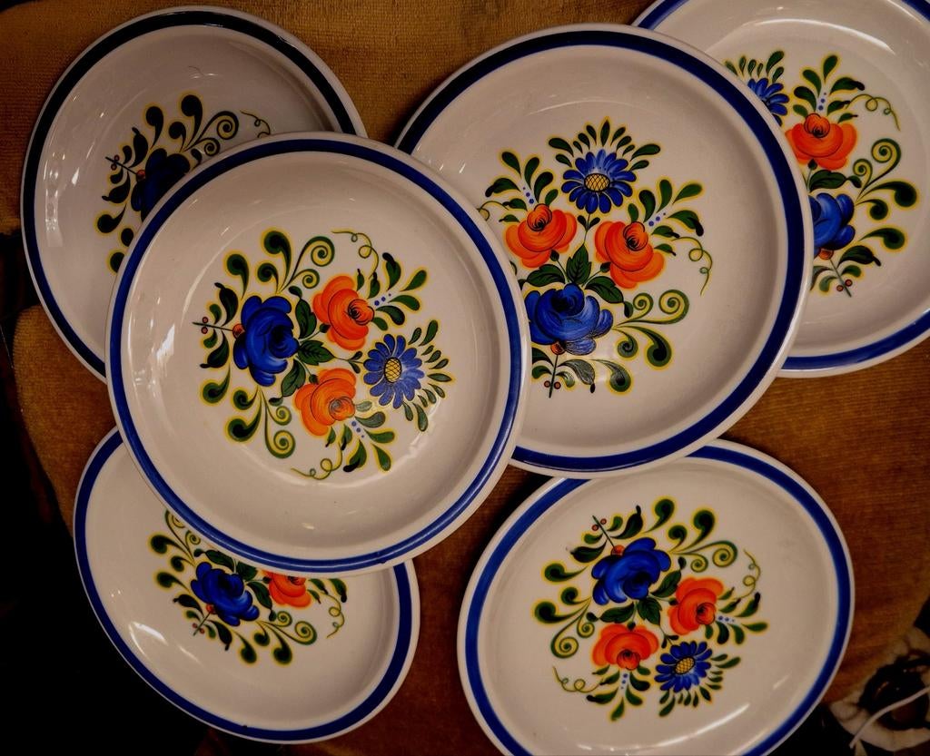 Set van 6 vintage ontbijt borden handgeschilderd bloemmotief, Ophalen of Verzenden, Huis en Inrichting