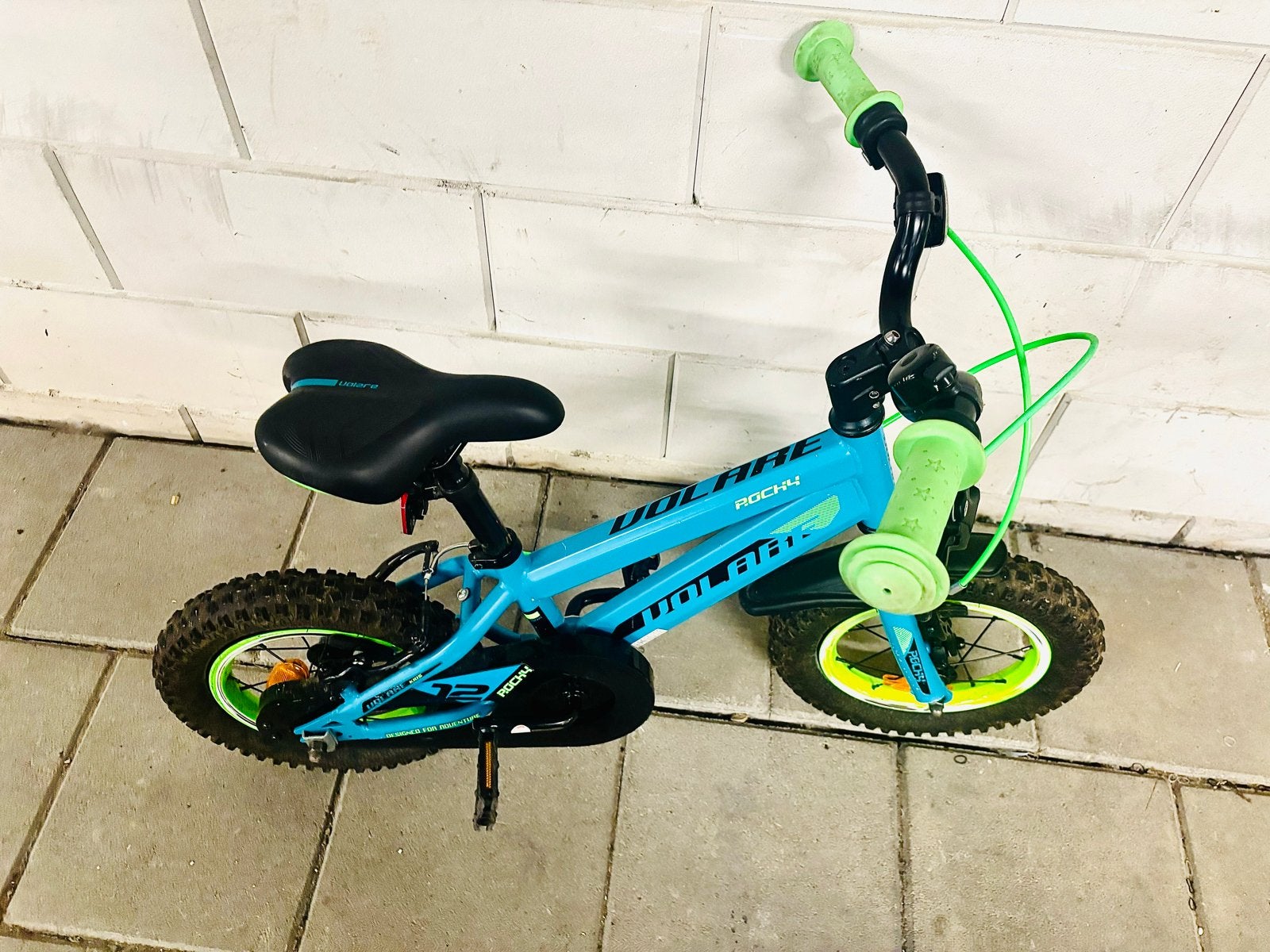 Volare Rockx Kinderfiets 12 inch - Blauw/Groen, Ophalen, Terugtraprem, Zijwieltjes, Minder dan 16 inch