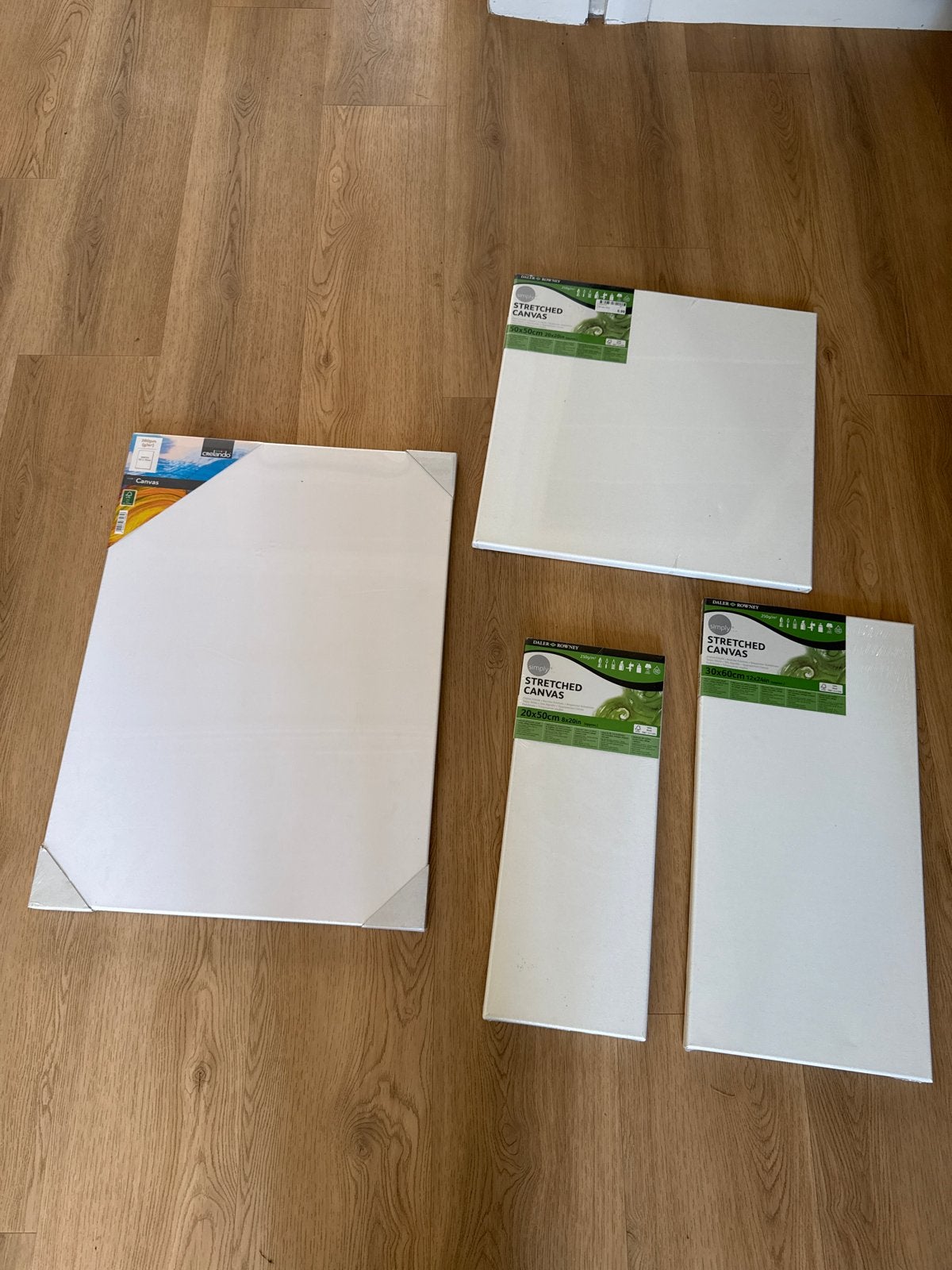 Nieuwe Stretched Canvas Schilderdoeken (4 stuks), Ophalen, Nieuw, Doek