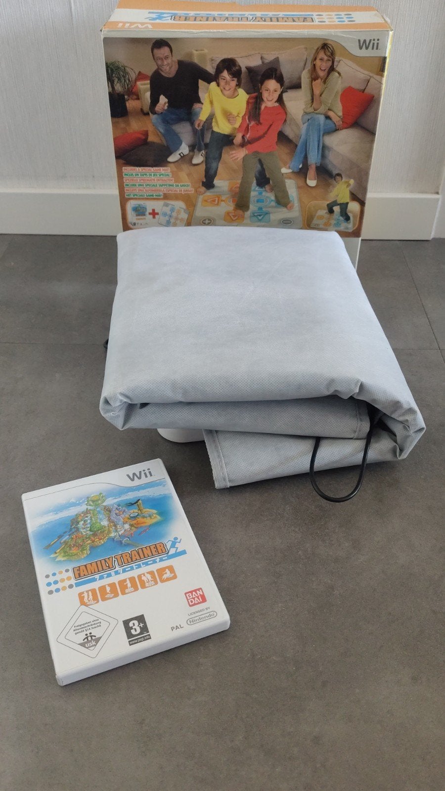 Wii Family Trainer met Mat en Spel - Compleet Pakket, Spelcomputers en Games, Eén computer, Ophalen of Verzenden, Zo goed als nieuw