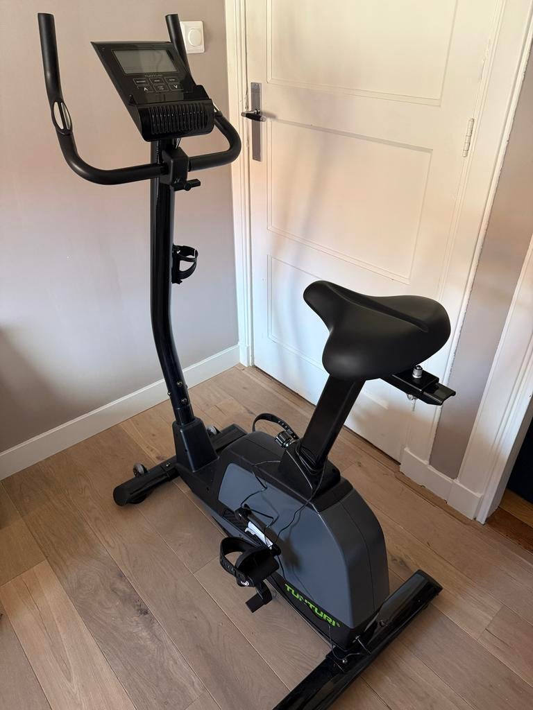 Tunturi Star Fit E100 Hometrainer - Zo goed als nieuw, Sport en Fitness, Ophalen, Zo goed als nieuw, Metaal, Benen