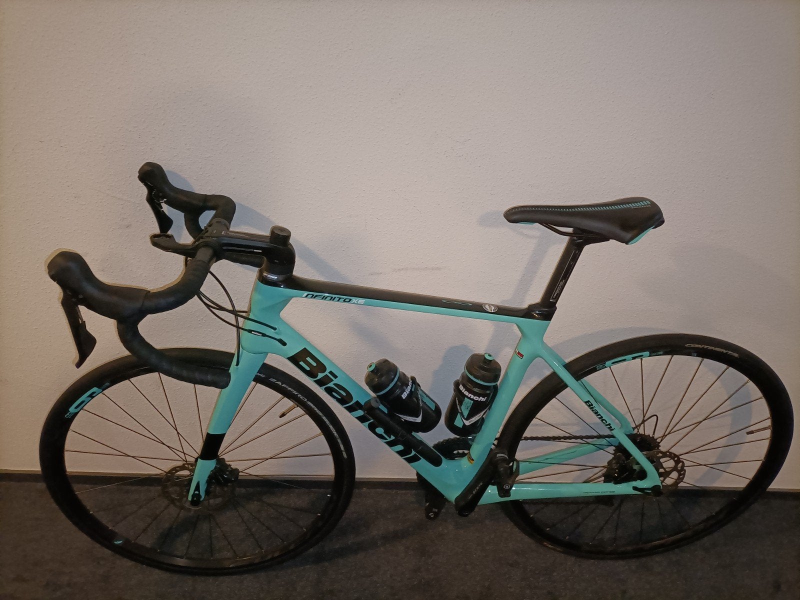 Racefiets Bianchi Infinito XE, Carbon, Zo goed als nieuw, Meer dan 20 versnellingen, Schijfrem