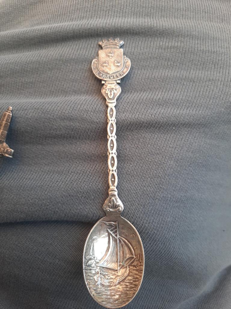 Verzilverde herinneringslepel Langweer met zeilboot, Antiek en Kunst, Ophalen of Verzenden, Zilver