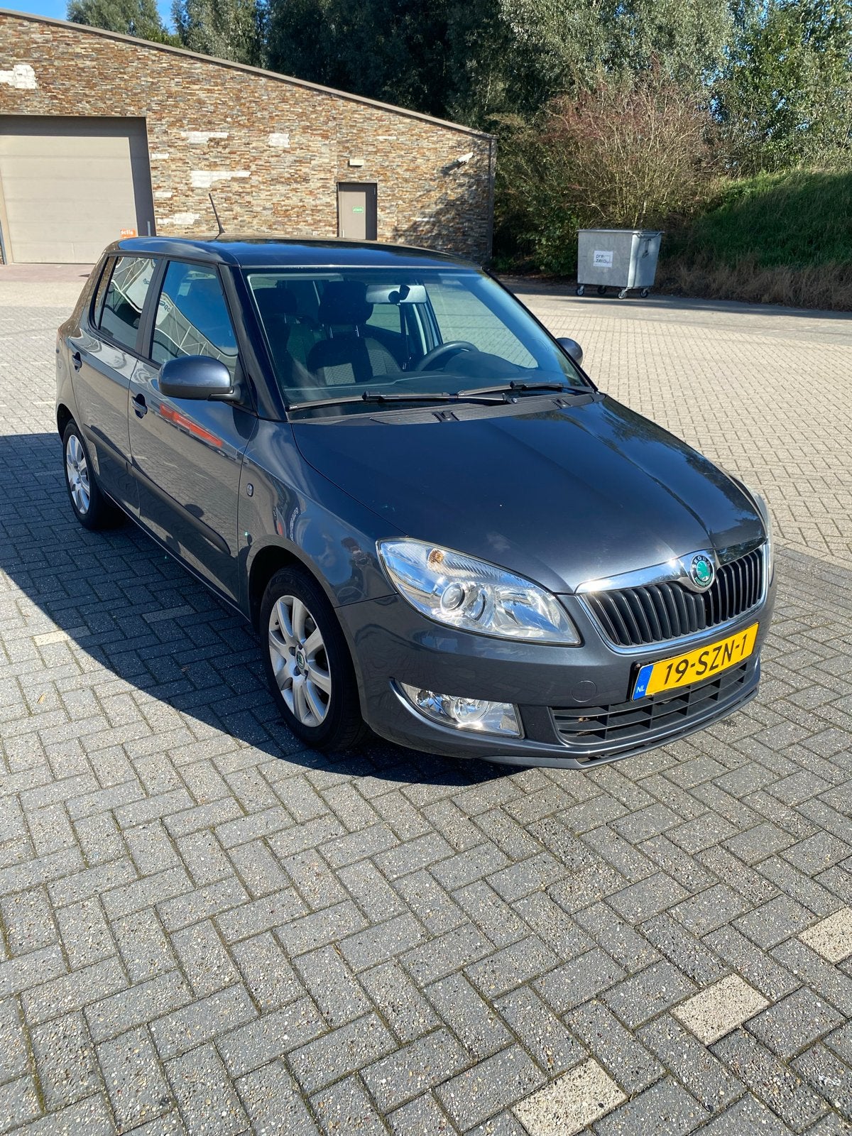 Skoda Fabia 1.2 TSI 63KW 2012 Grijs, Auto's, Voorwielaandrijving, Stof, 40 €/maand, 4 cilinders