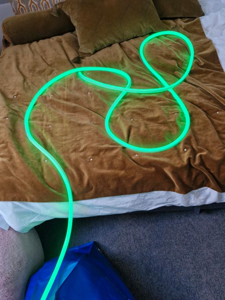 RGB LED Neon Strip Licht - Flexibel en Kleurrijk, Ophalen of Verzenden, Zo goed als nieuw, Modern, Sfeervol, Decoratief