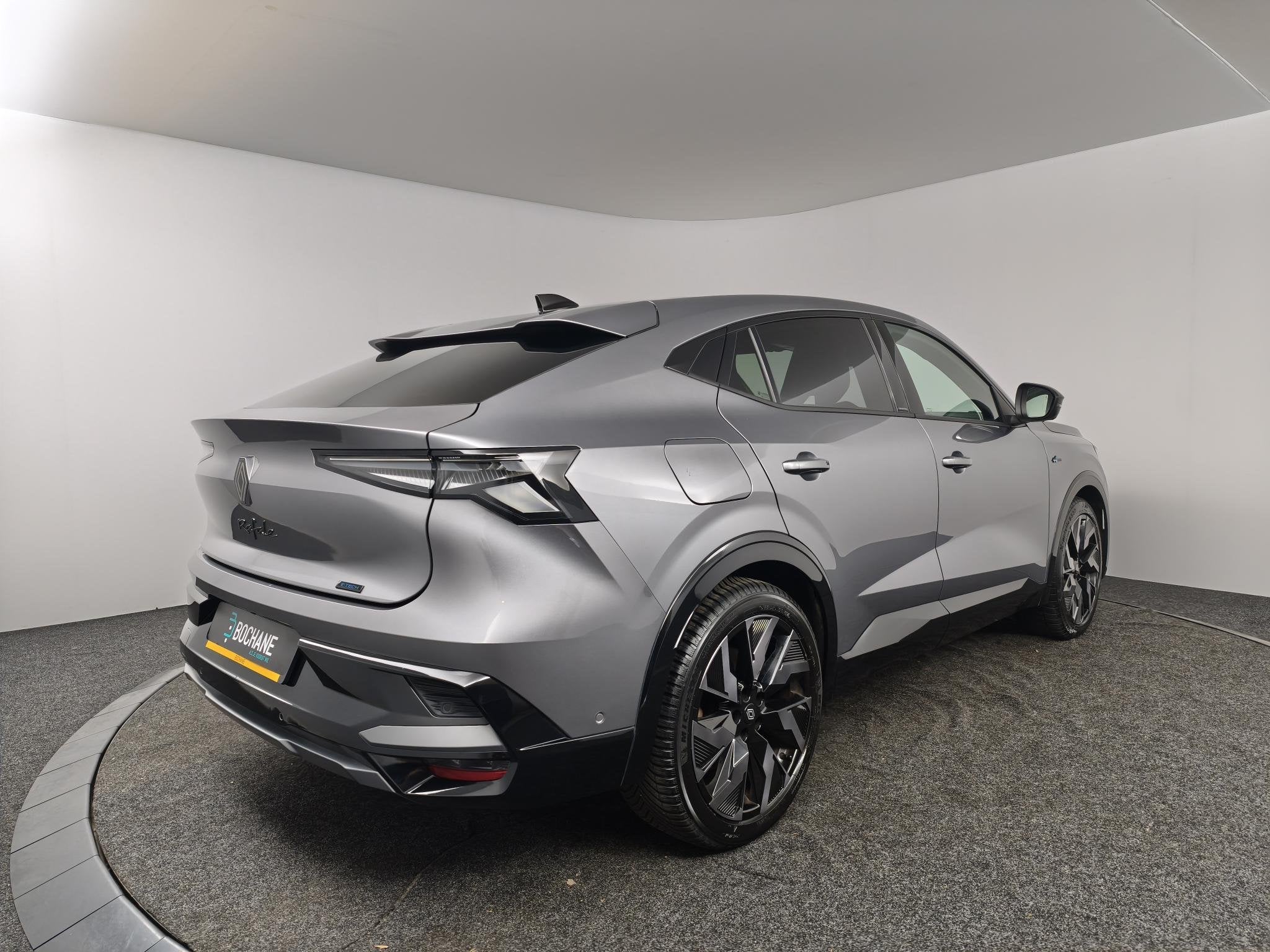 Renault Rafale 1.2 E-Tech 4x4 plug-in hybrid 300 esprit Alpi, Auto's, Gebruikt, 1199 cc, Met garantie (alle), 167 km/l