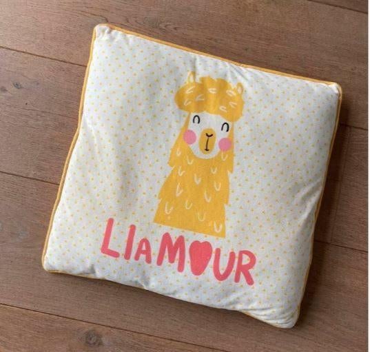 Leuk lama-kussen, 45 cm, als nieuw, Ophalen of Verzenden, Zo goed als nieuw, Geel, Vierkant