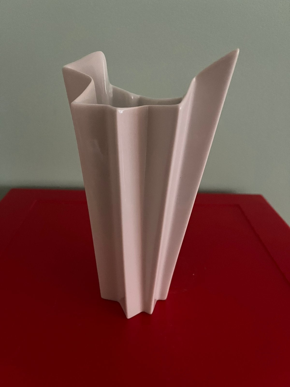 HEINRICH FUCHS. —  SCULPTURA. —OP ART VAASJE., Ophalen of Verzenden