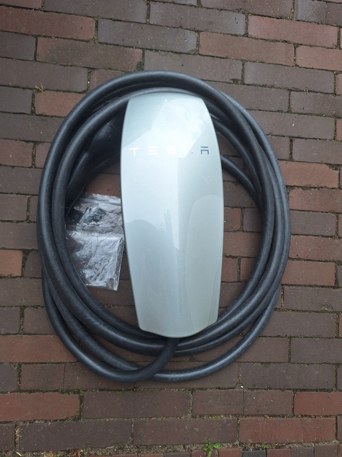 Tesla Gen 2 Wall Connector Laadpaal met 7,5m kabel, Auto diversen, Laadpalen, Ophalen of Verzenden, Gebruikt, Laadpaal en Laadkabel
