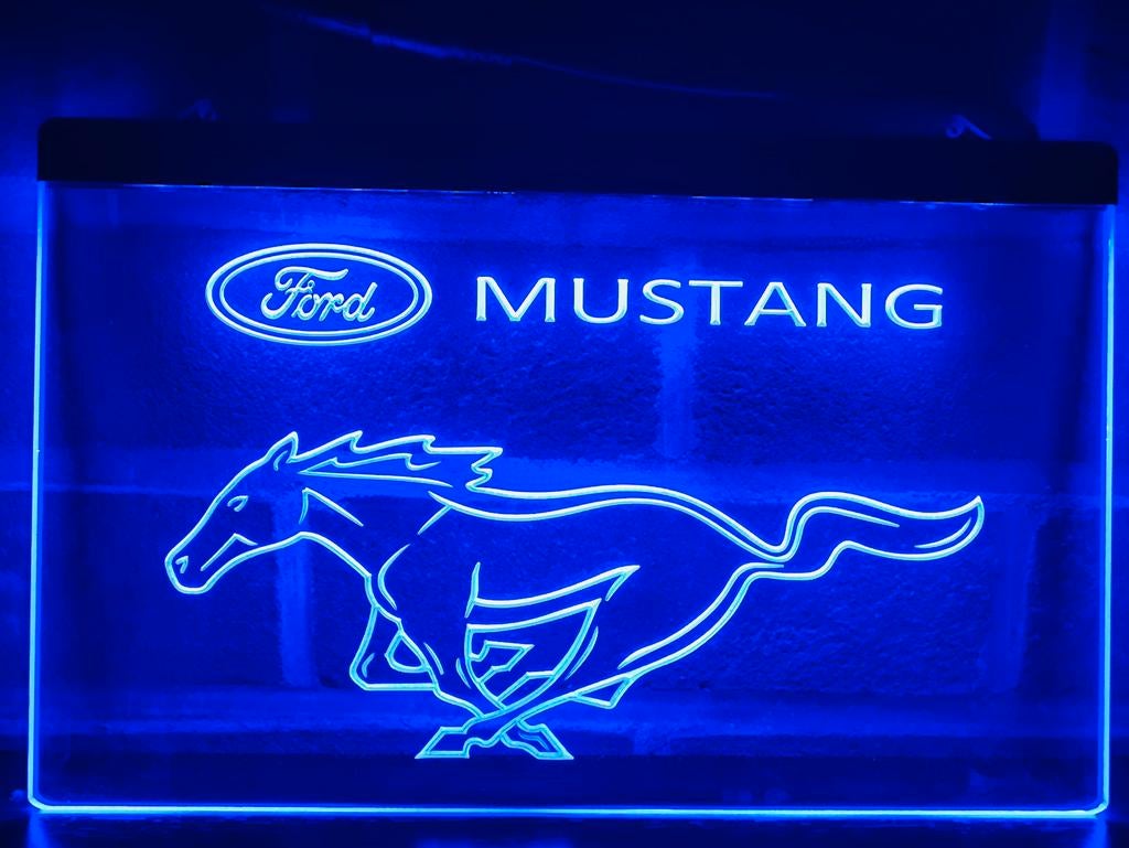 Led Lichtbord FORD MUSTANG 3d neon look, Verzamelen, Ophalen of Verzenden, Nieuw, Lichtbak of (neon) lamp