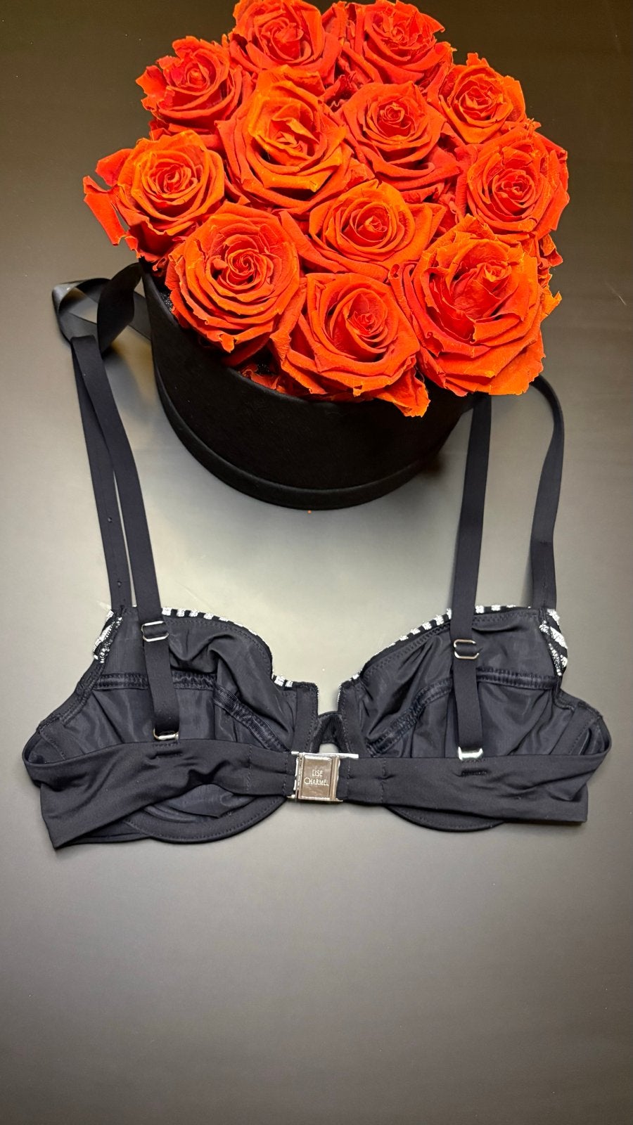 Lise Charmel Bikini Top 70C - Zwart met streepdetails, Verzenden, Zo goed als nieuw, Zwart, Bikini