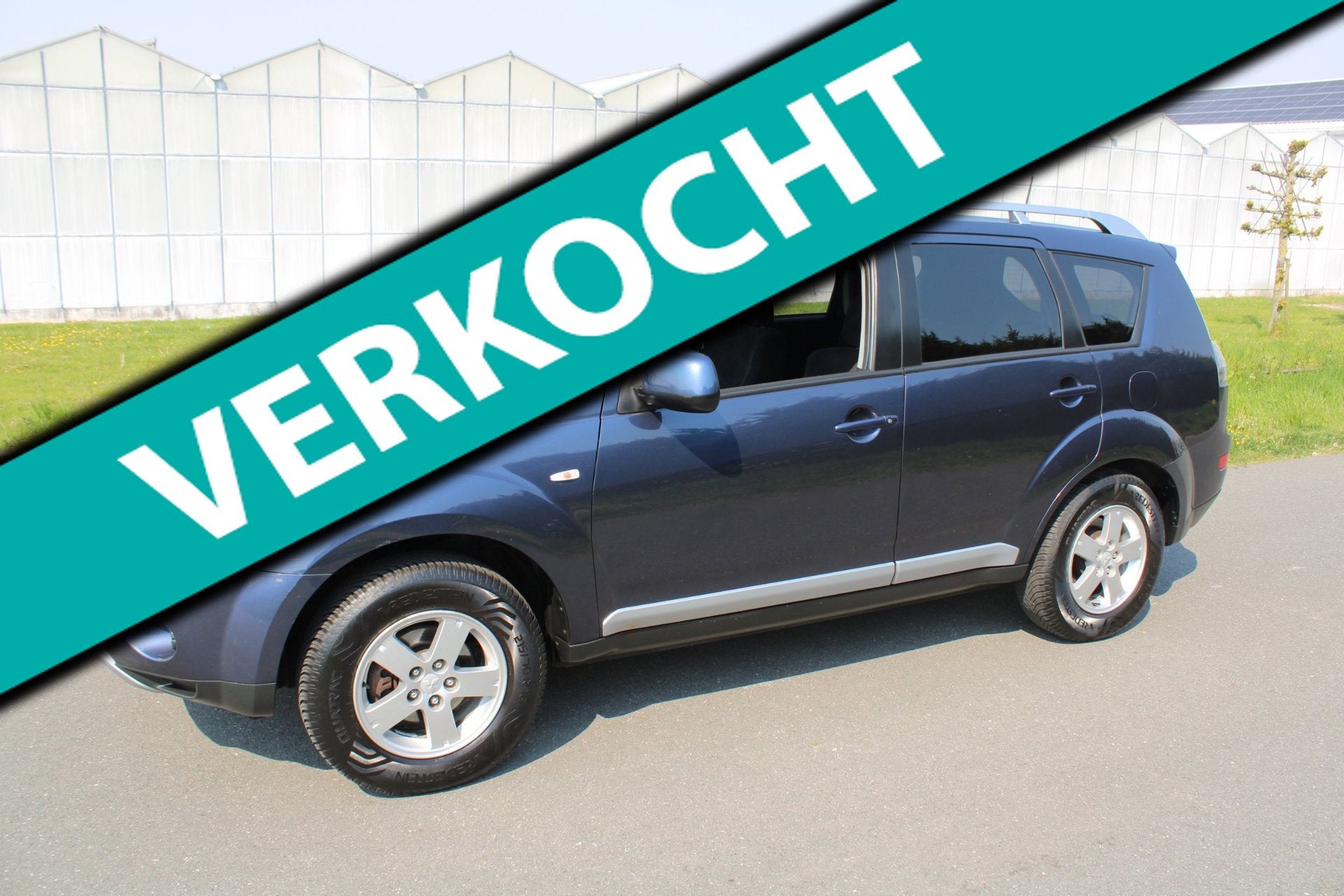 Mitsubishi Outlander 2.4 Intense+ 4x4 7 Persoons, Auto's, Automatische klimaatregeling, 4 cilinders, Blauw, 7 stoelen