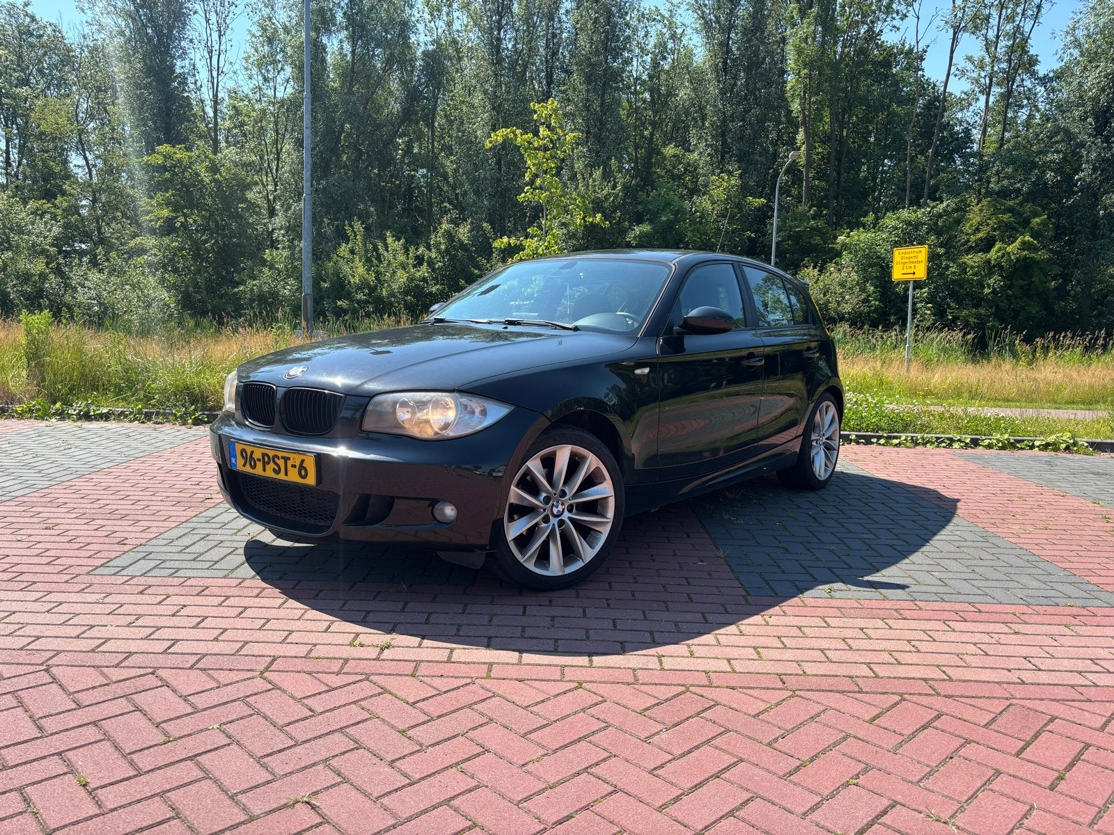 BMW 1-Serie 1.6 116I 5DR 2009 Zwart M pakket, 1-Serie, Achterwielaandrijving, 1599 cc, 4 cilinders