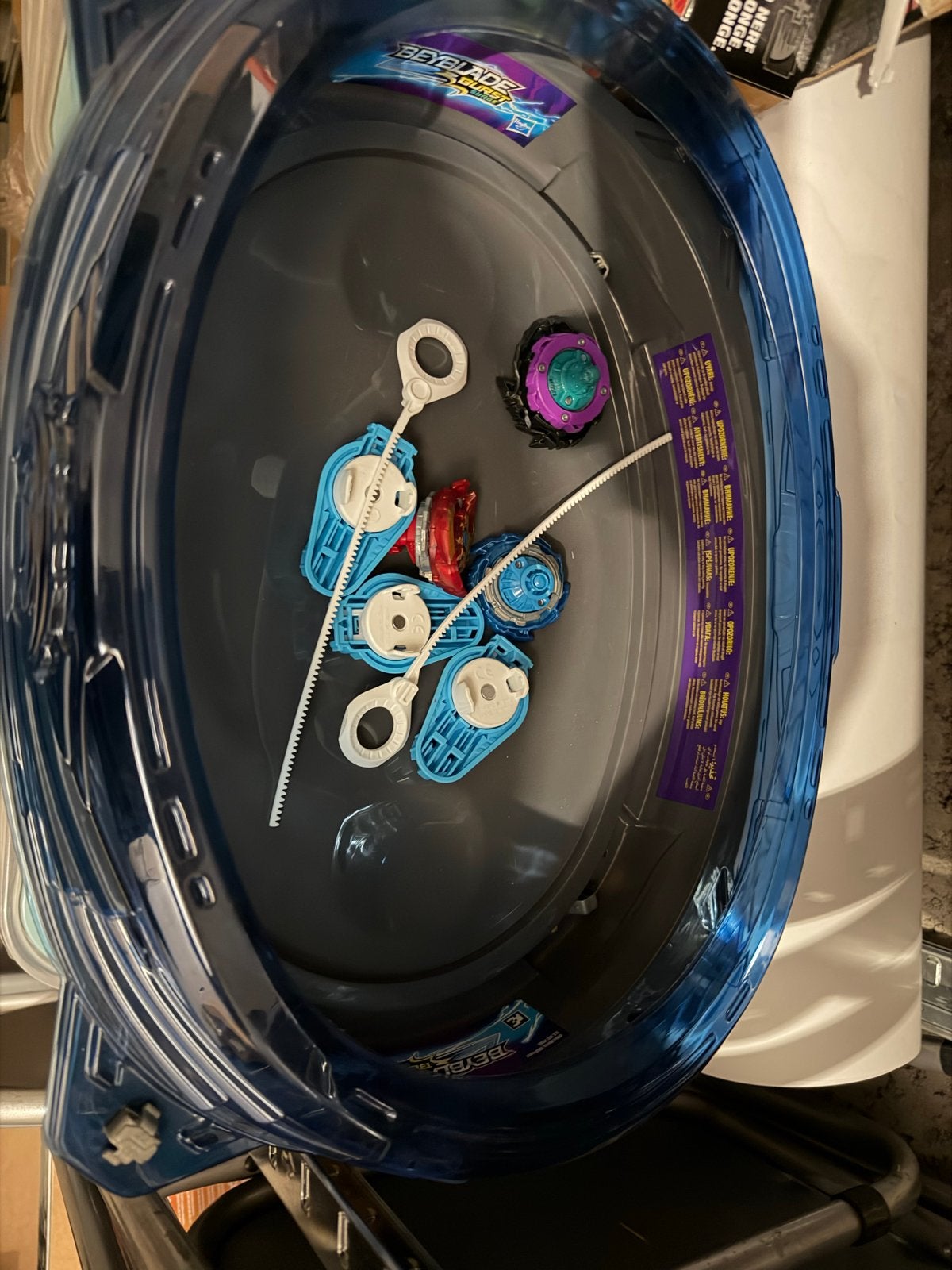 Beyblade Burst Stadion met 3 Beyblades en Starters, Ophalen of Verzenden, Gebruikt, Jongen of Meisje