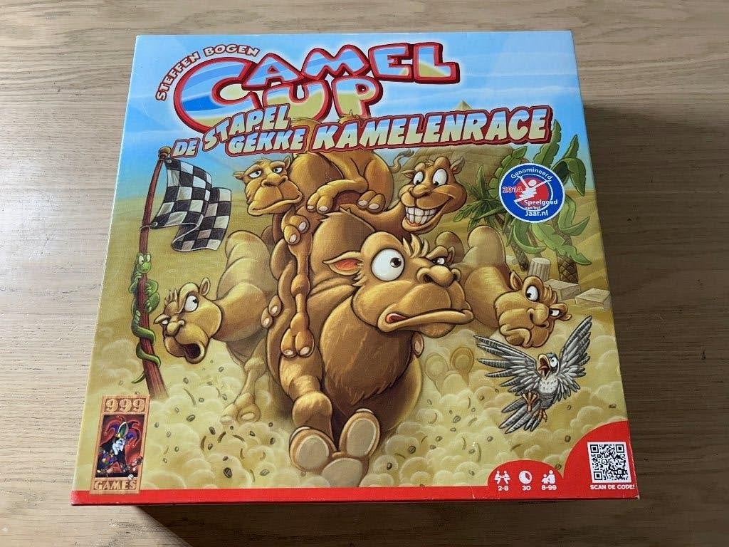 Camel Up Stapelgekke Kamelenrace! 999 Games, Ophalen of Verzenden, Zo goed als nieuw