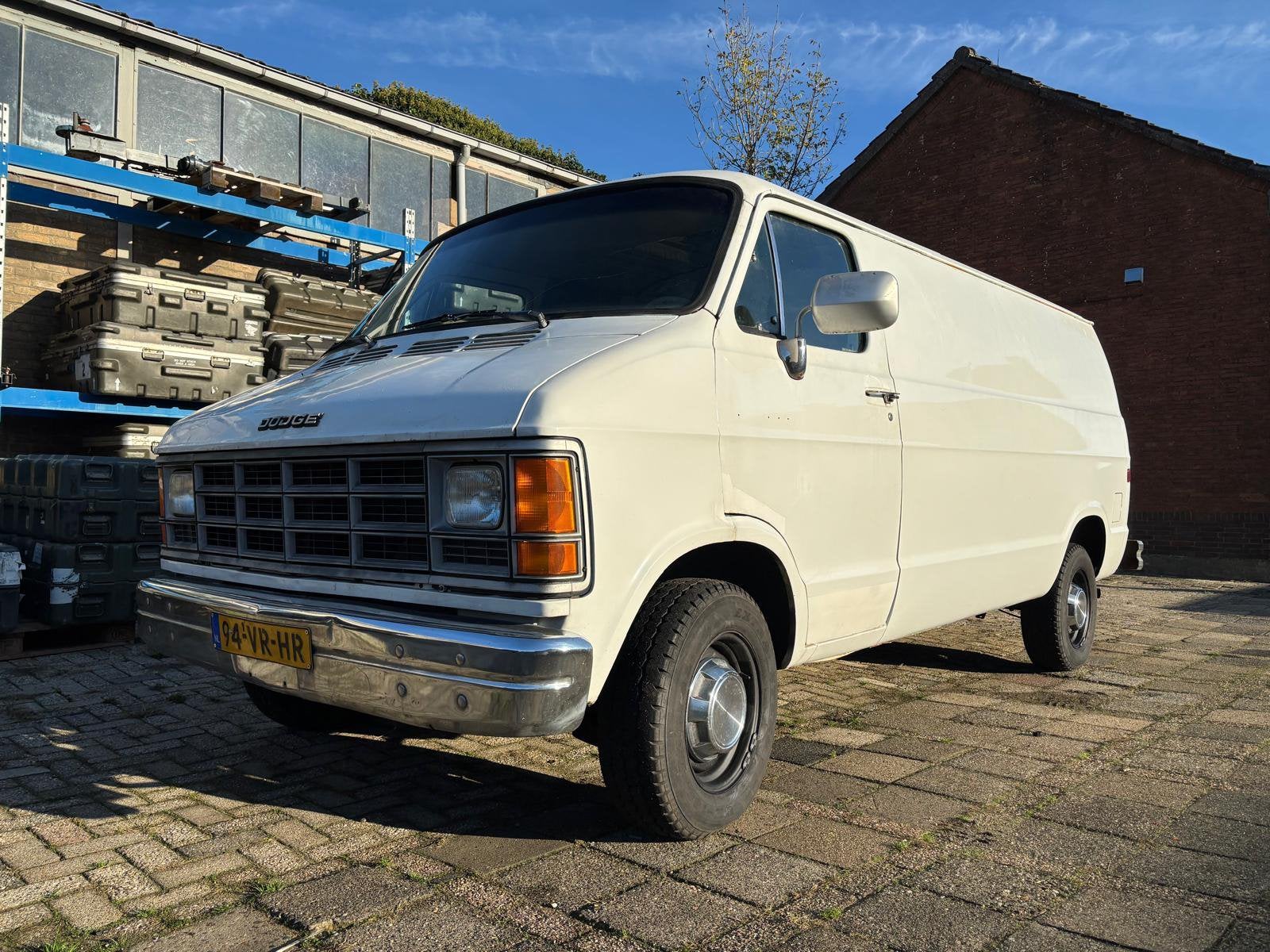 Dodge B350 V8 LPG youngtimer, Automaat, Achterwielaandrijving, Overige bekleding, Wit