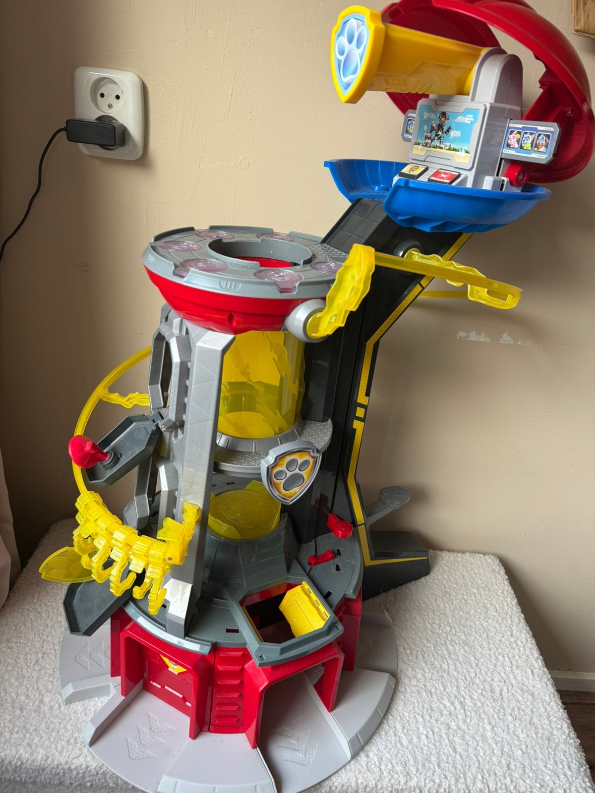 Paw patrol pup toren, Ophalen, Zo goed als nieuw