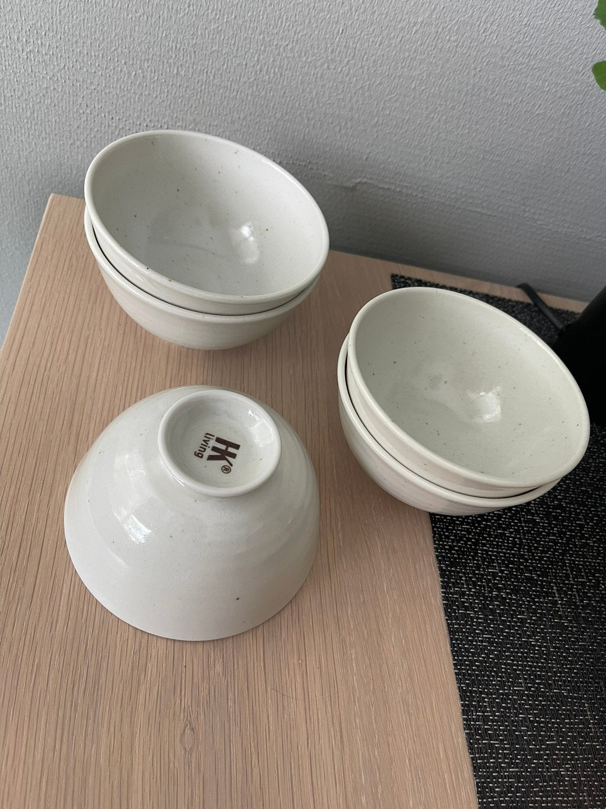 5 kommetjes kom hk living wit servies schaal schaaltje, Ophalen of Verzenden, Zo goed als nieuw, Kom(men), Overige stijlen