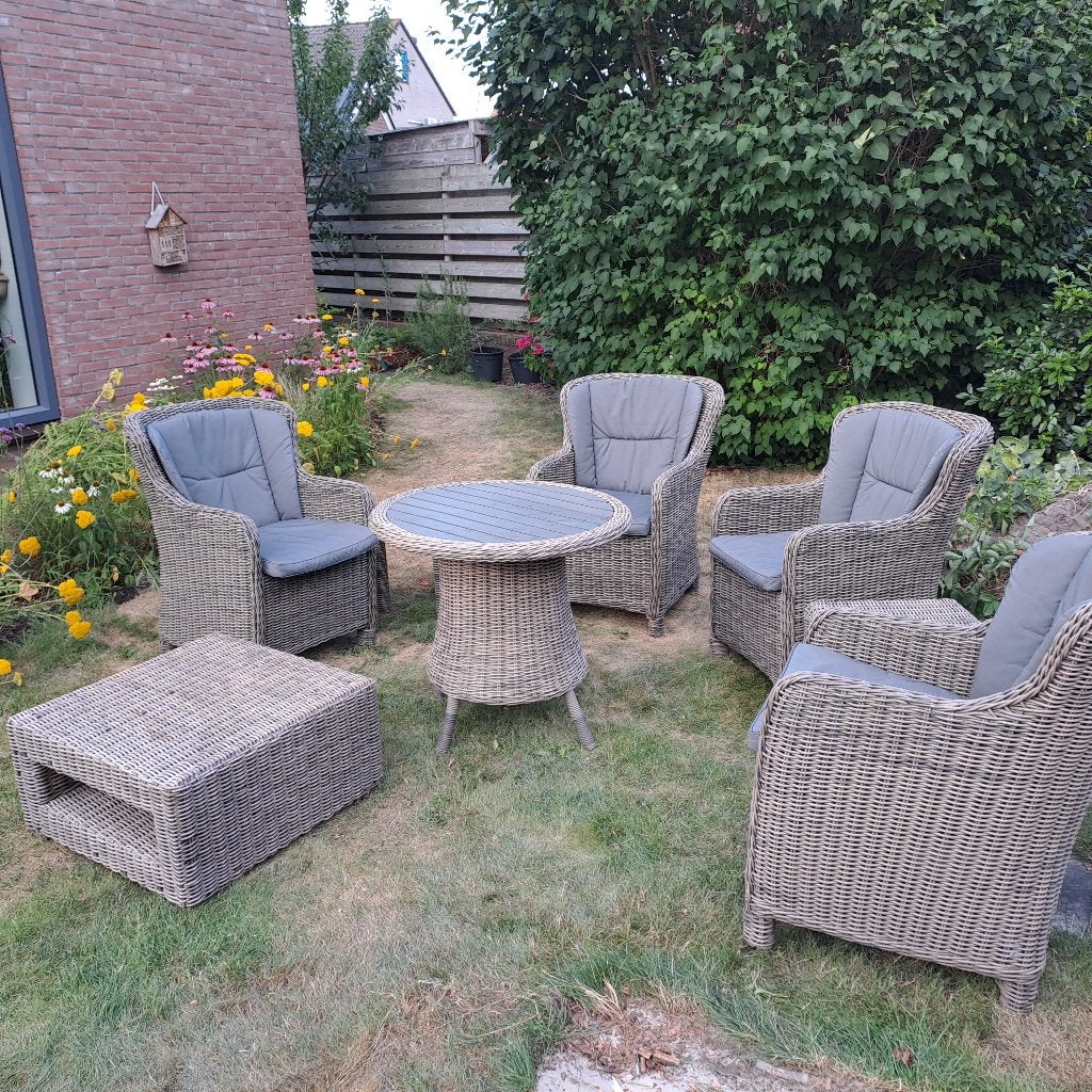 Tuinset, Ophalen, 4 zitplaatsen, Kunststof, Gebruikt