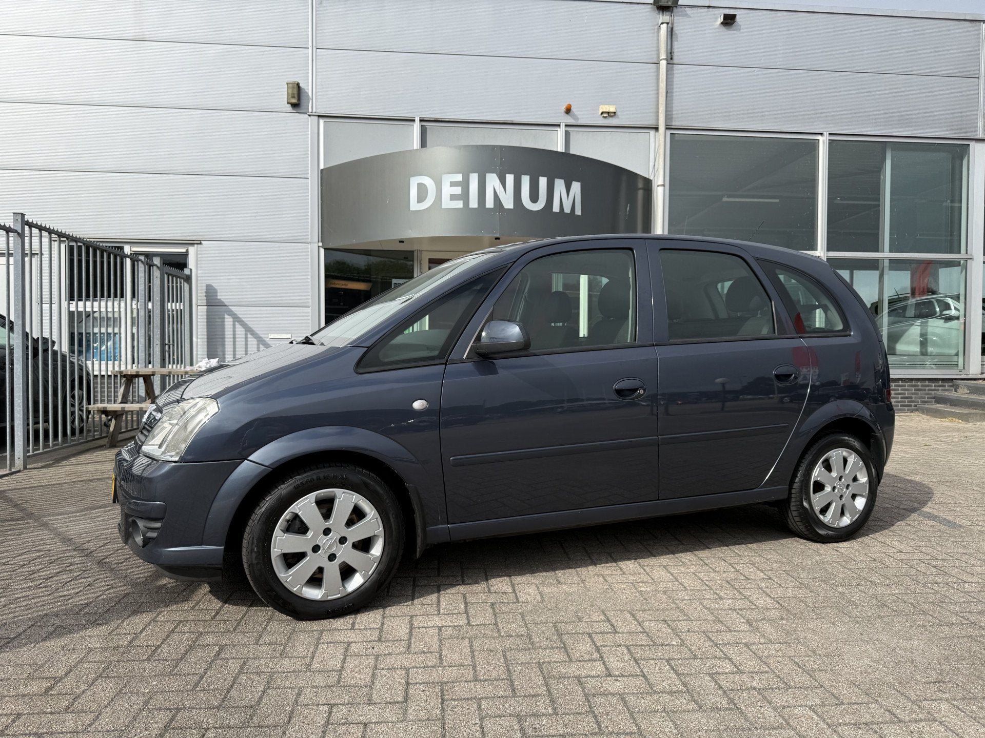 Opel Meriva 1.8-16V Temptation Airco, Trekhaak, afn, Zeer ne, Auto's, Opel, Zwart, 4 cilinders, 1796 cc, Origineel Nederlands