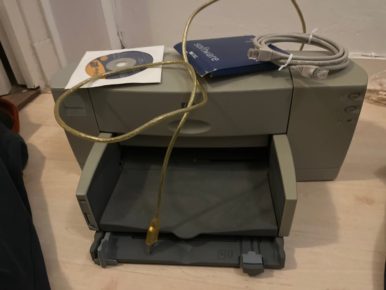 HP Printer plus kabels en software, Computers en Software, Zwart-en-wit printen, Printer, Ophalen of Verzenden, Zo goed als nieuw