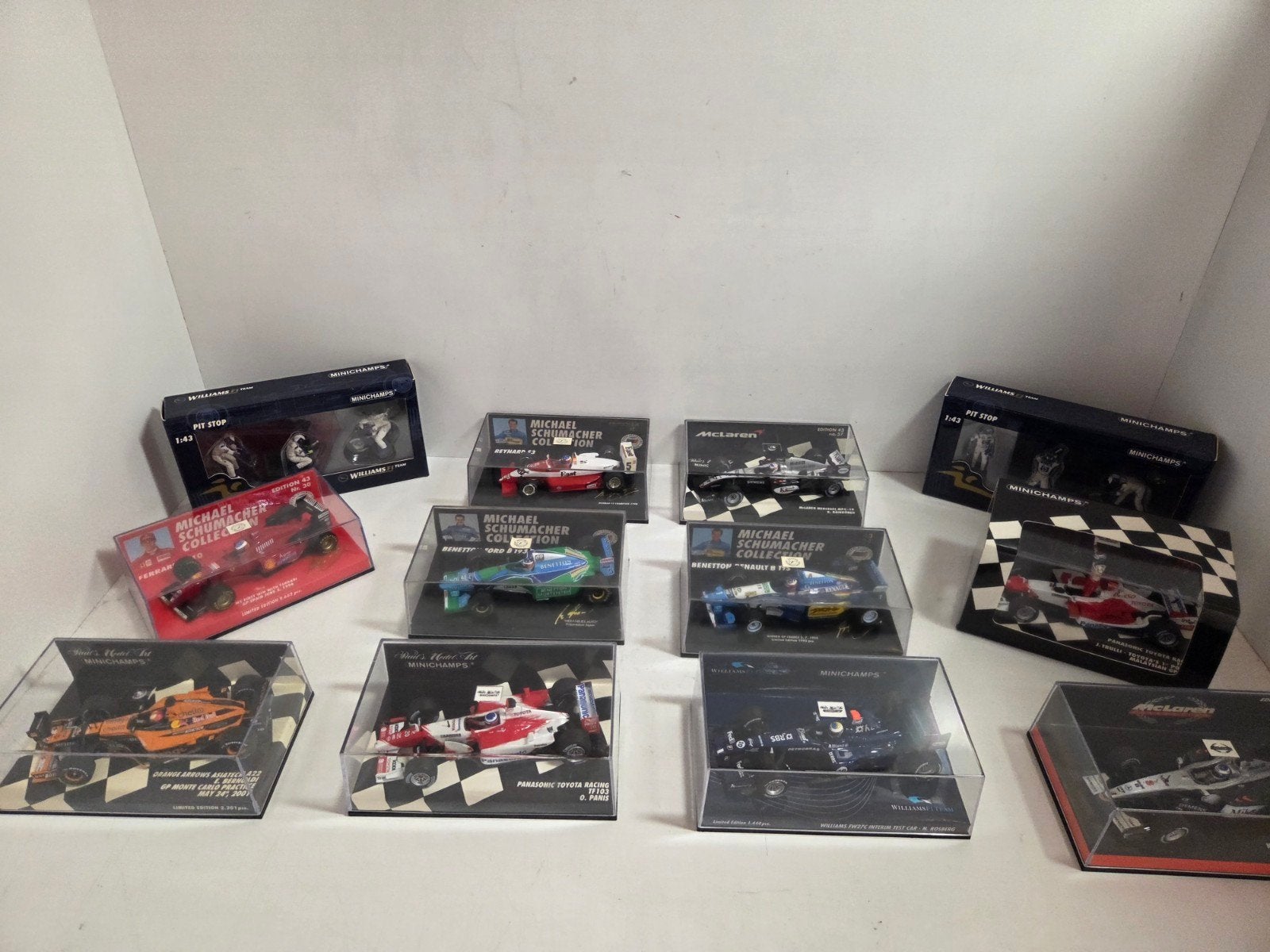 Minichamps F1,GP modellen Ferrari,Mercedes,McLaren en meer, Hobby en Vrije tijd, Modelauto's | 1:43, Zo goed als nieuw, Auto, MiniChamps