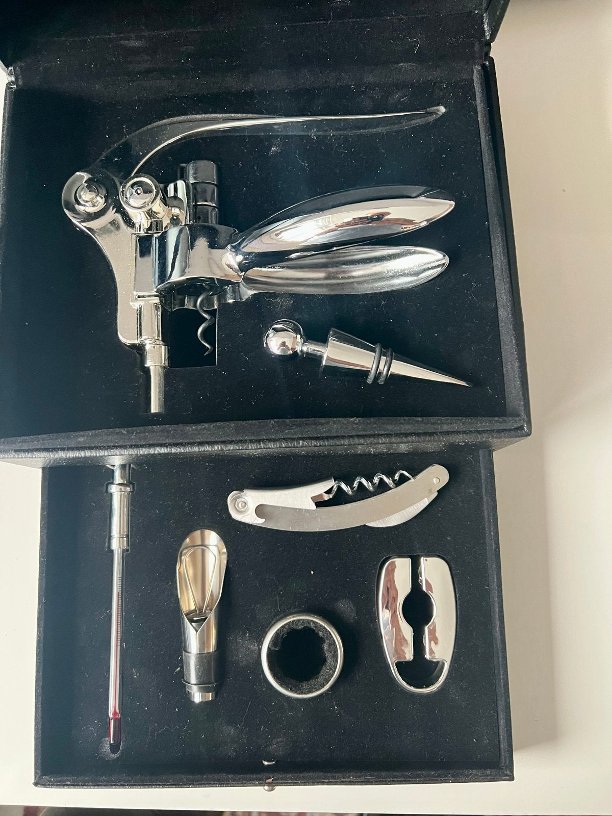 Luxe Wijnset in Leren Koffer - Compleet met Accessoires, Huis en Inrichting, Ophalen, Zo goed als nieuw
