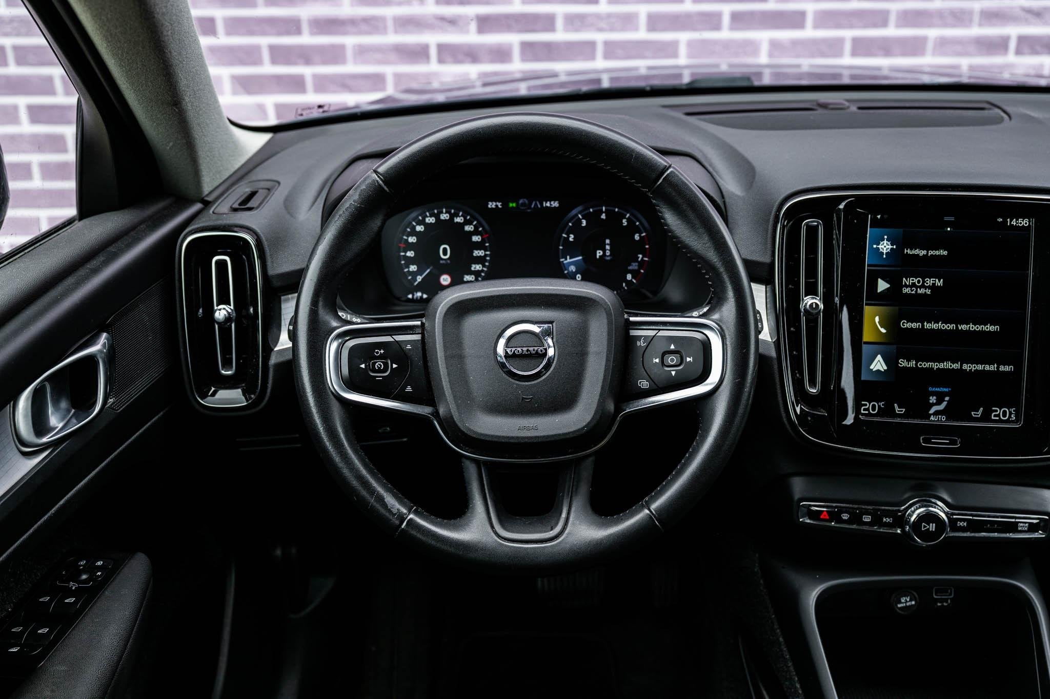 Volvo XC40 1.5 T3 Momentum | 360 Graden Camera | Stoelverwar, Auto's, Volvo, Gebruikt, Euro 6, Blauw, 163 pk