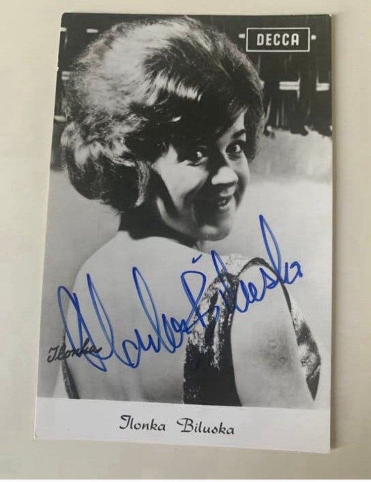 Foto m handtekening ILONKA BELUSKA zestiger jaren, Ophalen of Verzenden, Zo goed als nieuw, Foto of Kaart