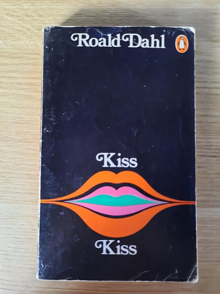 Kiss Kiss - Roald Dahl (Penguin, 1970s), Ophalen of Verzenden, Gelezen, Roald Dahl, Europa overig