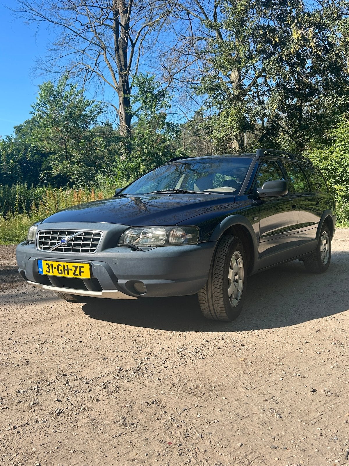 Volvo V70 2.4 T XC 4WD AUT 2000 Blauw, Auto's, Automaat, 1800 kg, Beige, Stationwagon